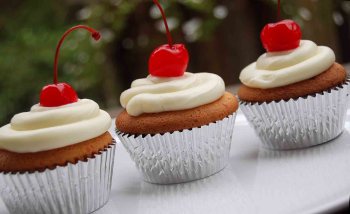 cherry-cupcakes-pp.jpg